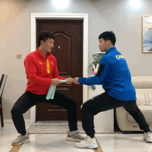 摆臂力量训练_健身房摆臂运动_摆臂运动的好处