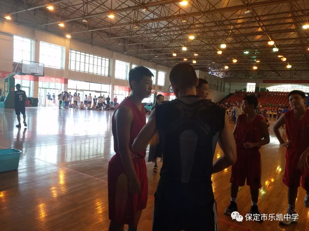 篮球冠军祝福比赛文案_篮球比赛冠军祝福_篮球比赛冠军的祝贺词