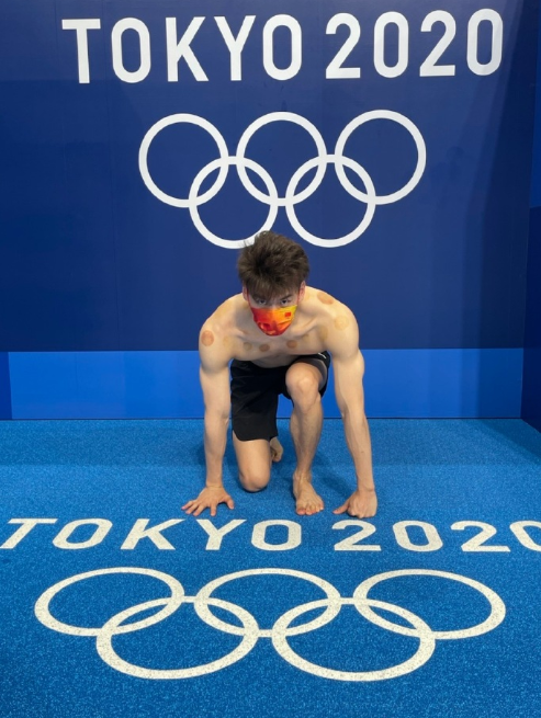 男神游泳身材冠军是谁_男神游泳身材冠军是哪个_游泳冠军男神的身材是多少