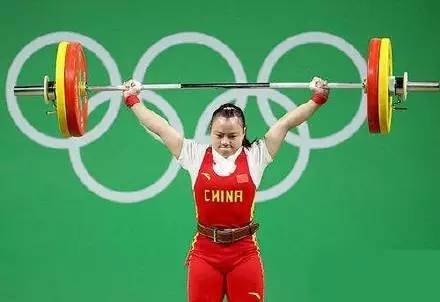 中国上最惨的举重冠军_举重冠军病死_举重冠军悲惨