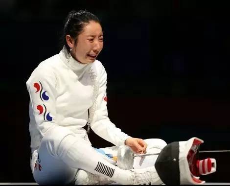 中国上最惨的举重冠军_举重冠军悲惨_举重冠军病死