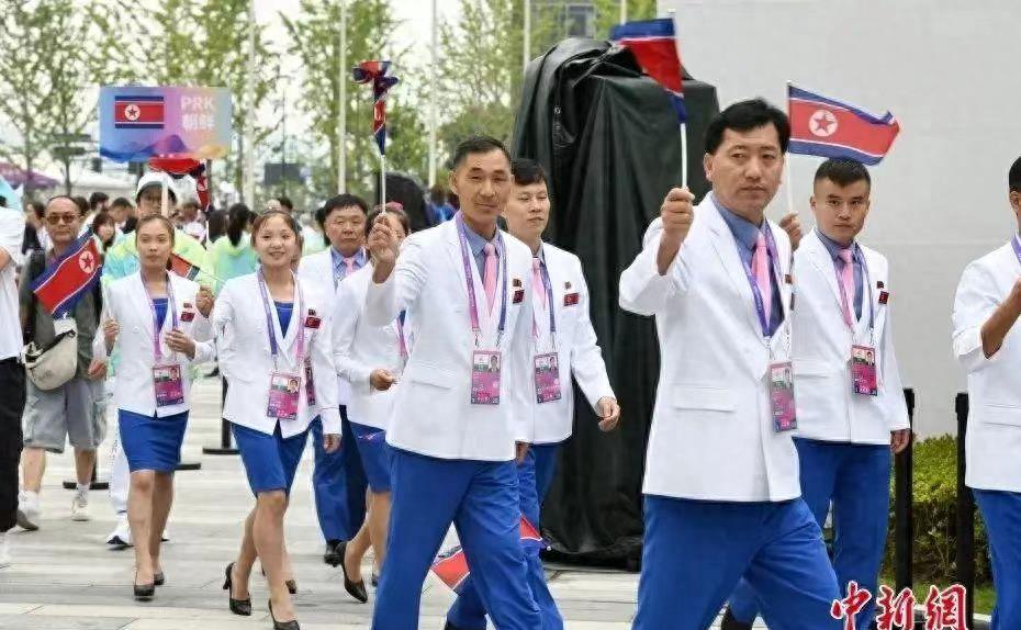 举重冠军惨状_中国上最惨的举重冠军_最惨举重冠军